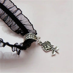 Gothic Vampire Choker Necklace with Claw Design
