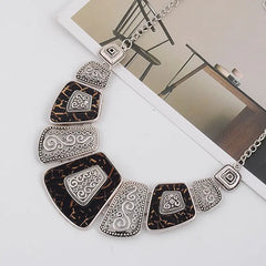 Trendy Geometric Metal Short Necklace 9181
